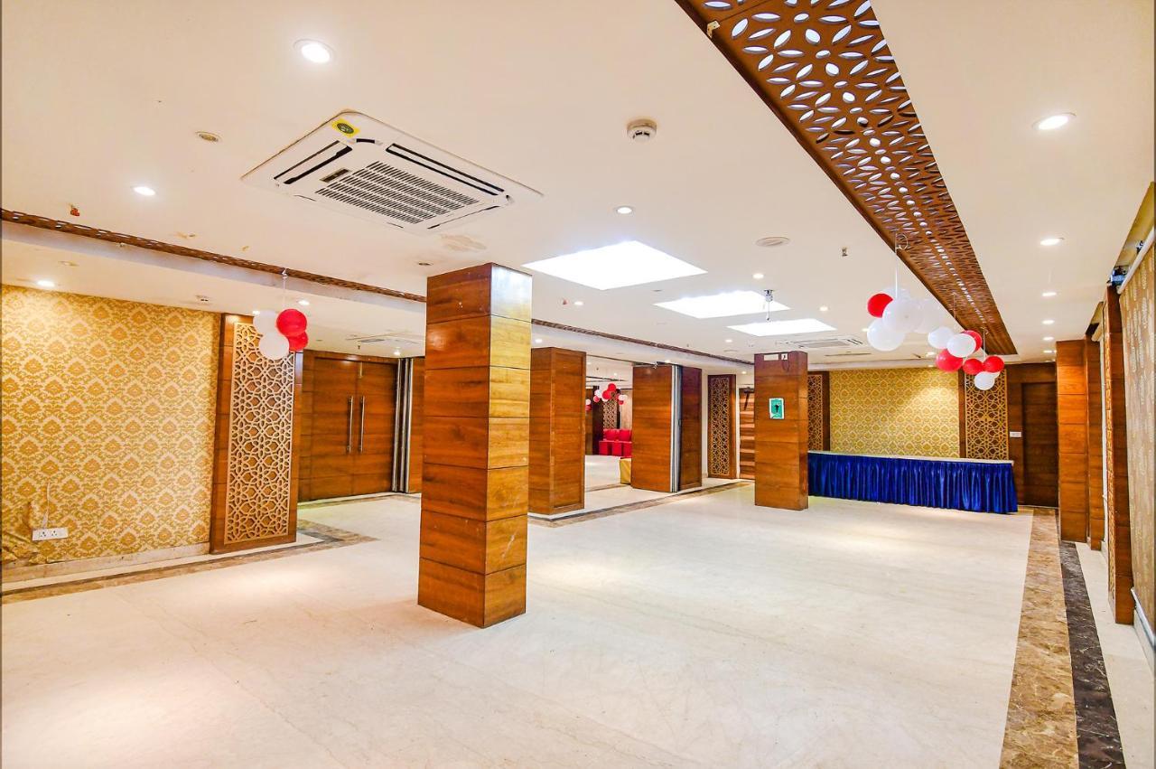 Hotel Radiant Καλκούτα Εξωτερικό φωτογραφία