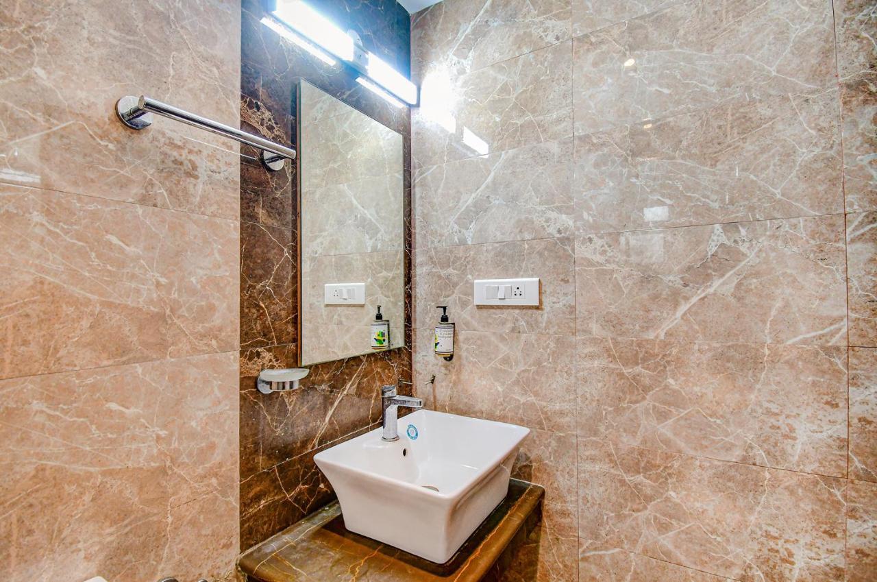 Hotel Radiant Καλκούτα Εξωτερικό φωτογραφία
