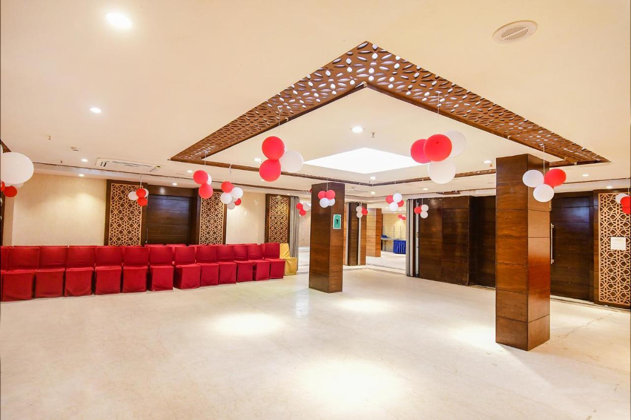 Hotel Radiant Καλκούτα Εξωτερικό φωτογραφία